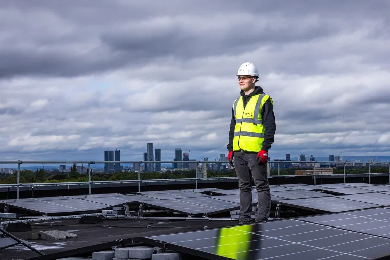 CzechTechnology - Kdy je potřeba energetický audit, kdo ho dělá a kolik stojí? Slunecni panely